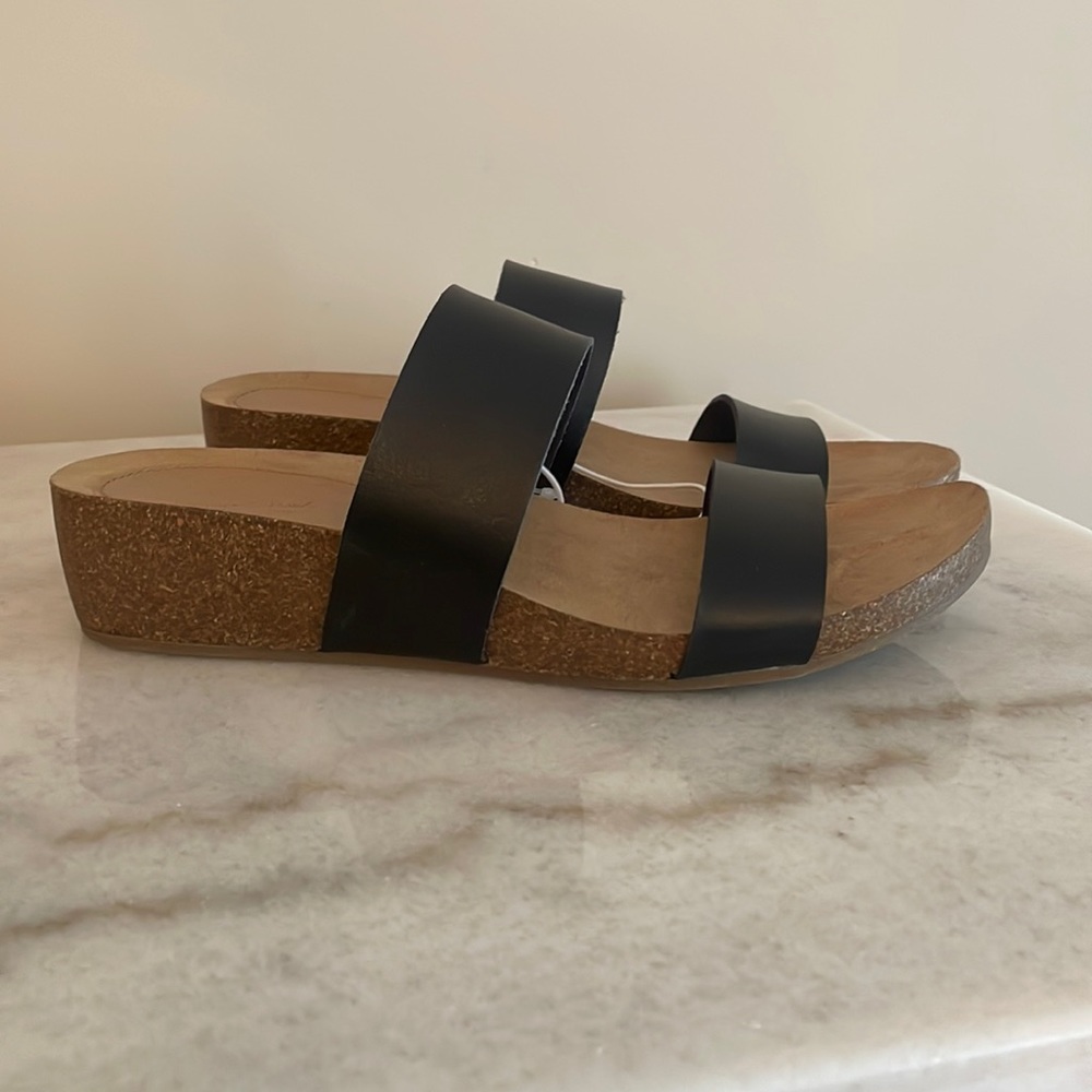 Universal Thread Kerryl black sandals